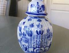 Kinesisk keramik, kruka med...