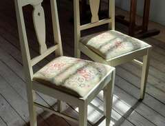 Gamla målade stolar - lantl...